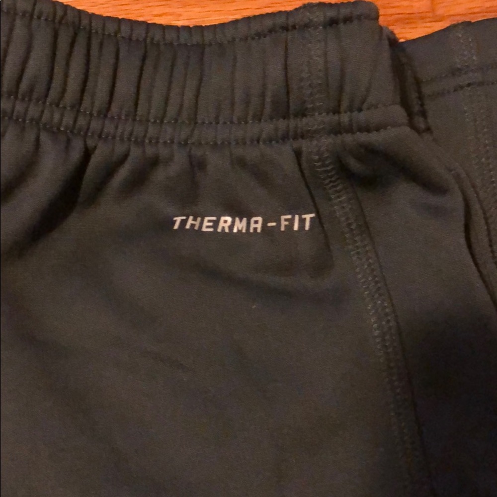 Thermafit Livestrong Nike Sweats - Picture 3 of 4